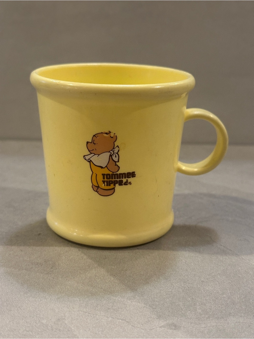 Vtg Tommee Tippee Yellow Bear Cup Childs Single Handle